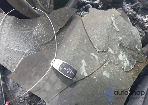 2022 Mercedes-Benz Gle 350 4Matic z USA, uszkodzony, nr VIN 4JGFB4KB2NA732945